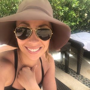 Meet your Posher, Jenna